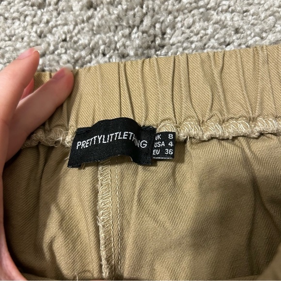Pretty Little Thing Tan Cargo Pants Size 4 with pockets and cuffed ankles - Picture 6 of 8